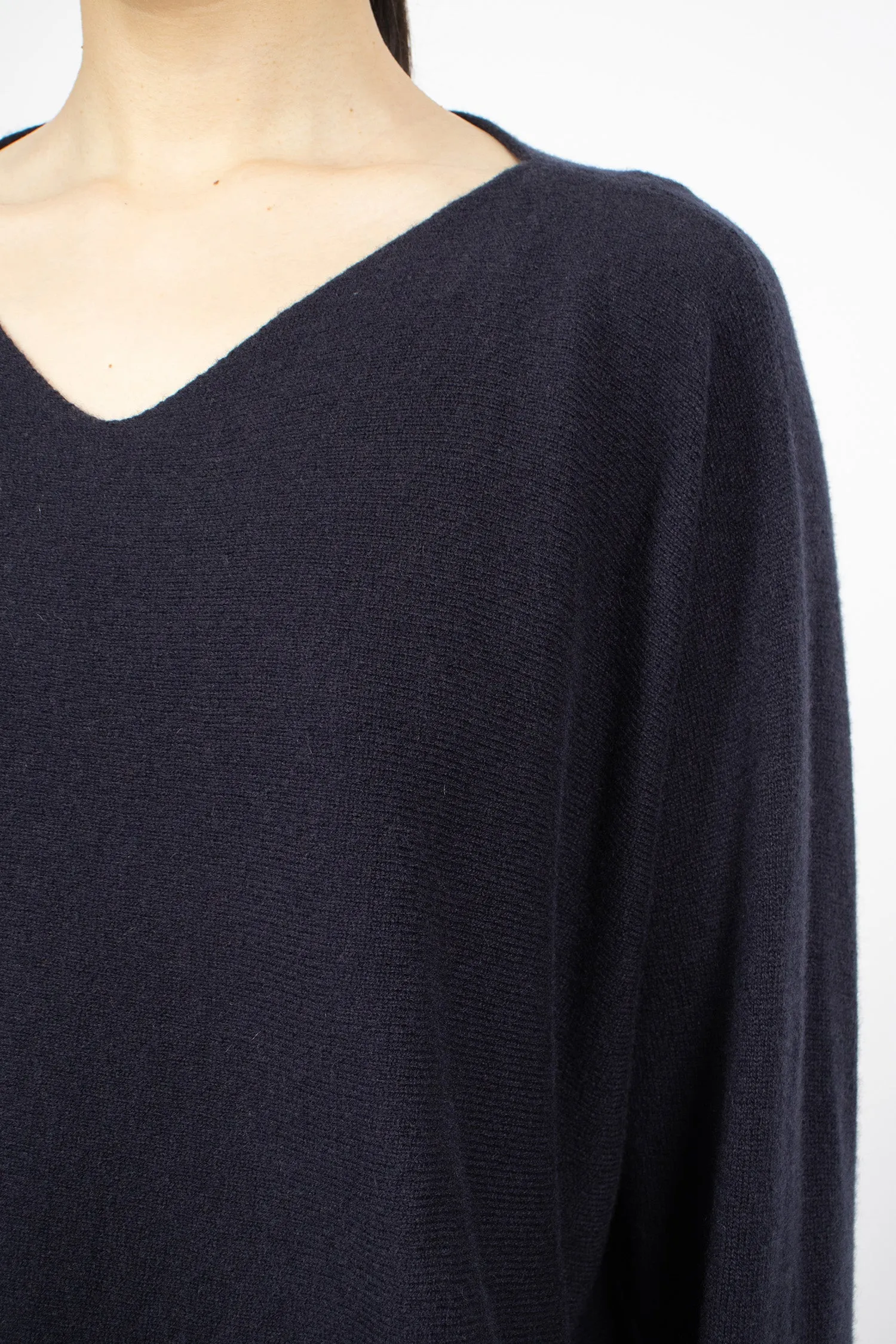 40_236 Hand Knit Cashmere Jumper Ink