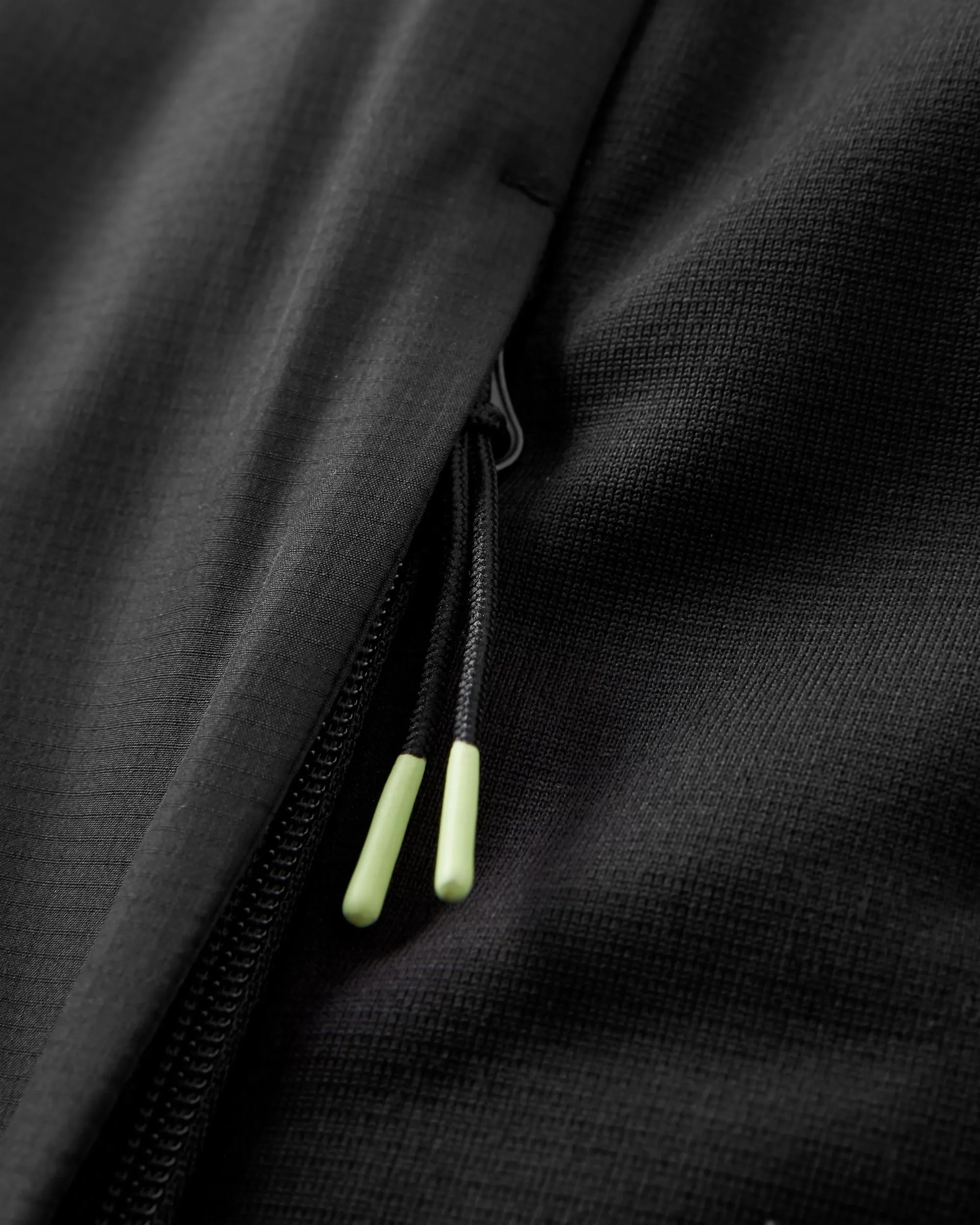 Daybreak Lightweight Men's Recycled Thermore® Insulated Jacket - Black